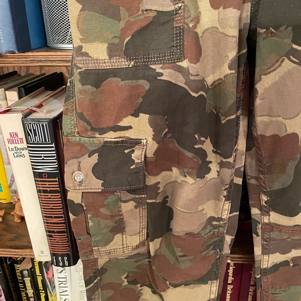 Anthropologie Camouflage Cargo Pants - Picture 4 of 7